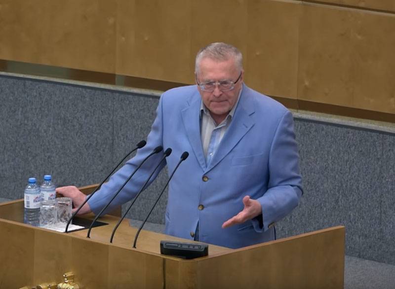 Schirinowski virgeschloen, d 'Russen net ze bestrafen fir d' überschreitung vun de Grenze vun der zulässigen Eegeverdeedegung