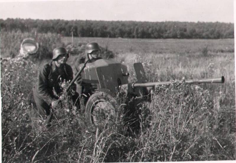 Fanget Belgiske, Britiske og franske anti-tank våpen i den tyske væpnede styrker under Andre verdenskrig