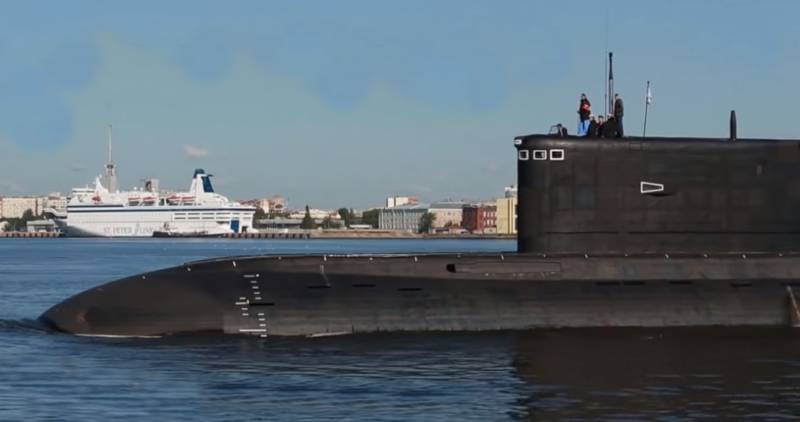 Myanmar fir d 'éischt krut d' U-Boot no der Autorisatioun vu Russland