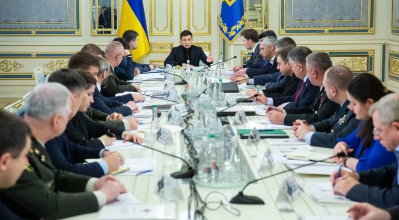 Abonnez-vous sous Минскими accords: le jeu Зеленского à Paris