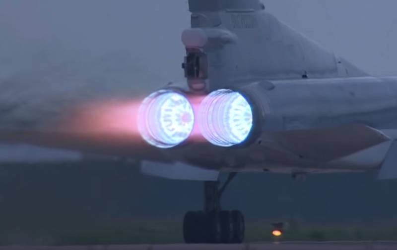 The Aviationist intéressé форсажем Tu-22 M3 avec des moteurs NK-25