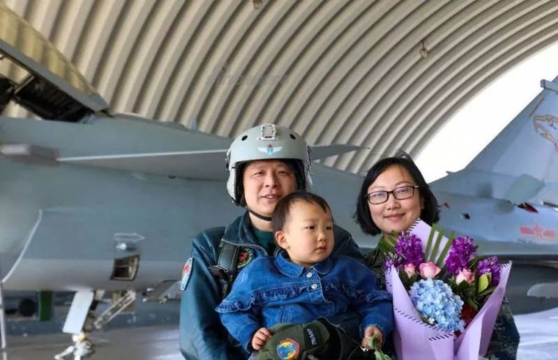 El piloto chino: el Entrenamiento tan intenso, que con la familia pasó de sólo 12 días del año