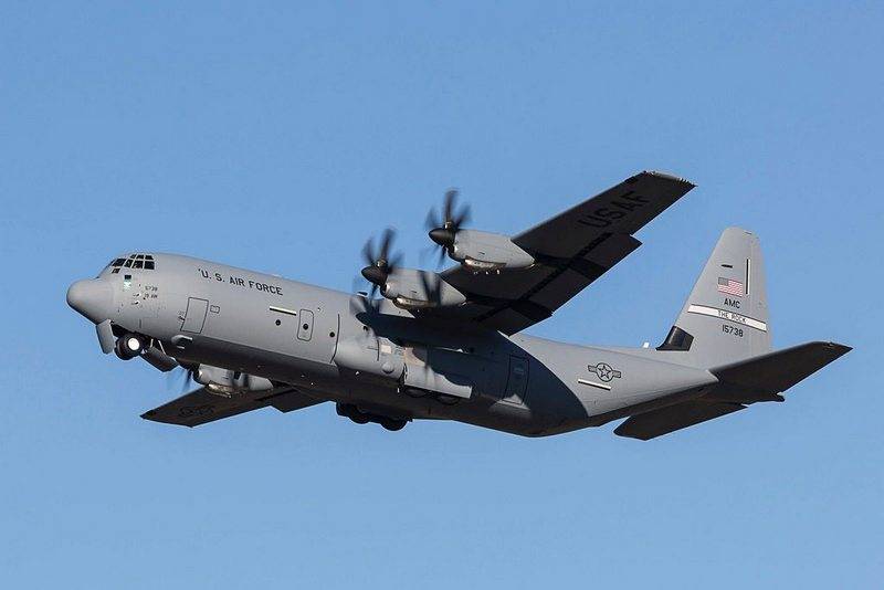 ВС США закуповують 50 нових військово-транспортних літаків С-130J Super Hercules