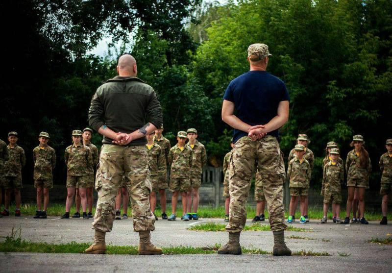 «Повстанські ночі»: бюджетні мільйони на Україні виділяються на бандерівську ідеологію