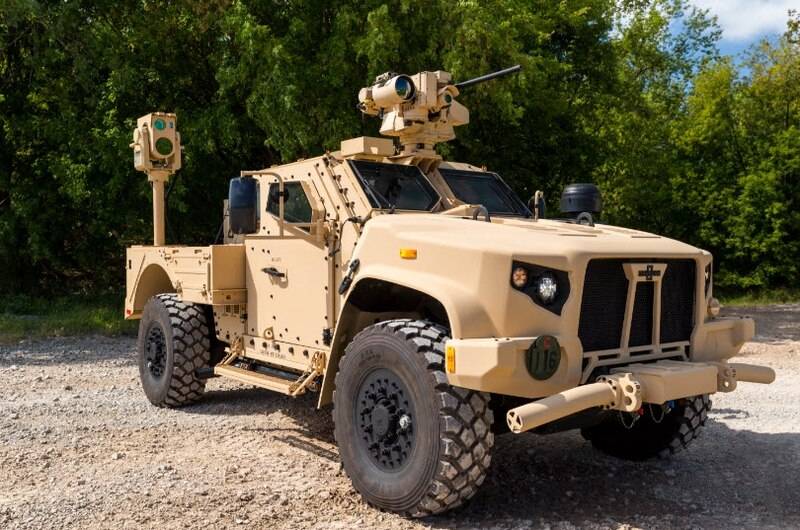 Contre 100 drones: Boeing teste la dernière pistolet laser