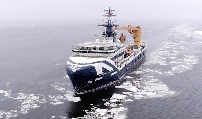 На «Зорачцы» вызначыліся з тэрмінамі перадачы ВМФ АІС «Акадэмік Аляксандраў»