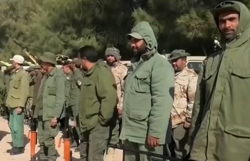 Türkei wirft radikalen aus Syrien in Libyen für den Kampf gegen Marschall Хафтаром
