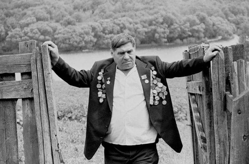 Basile Storozhenko, le commandant de la compagnie de chemin de