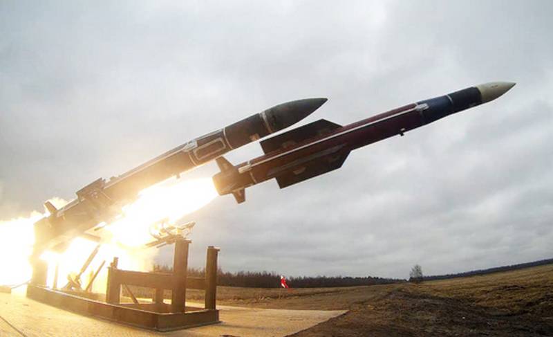 En Biélorussie testé la nouvelle SUHR 9М318 pour la modernisation du ZRK «Buk-МБ2»
