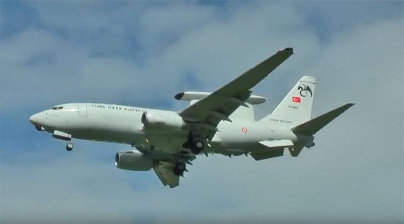 Resumé af Syrien, Tyrkiet sendt til grænsen Boeing 737AEW&C fly, tidlig varsling og kontrol