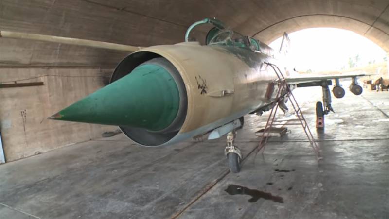 Syrien, Mars 3: rapporterade sköts ner över Idlib reguljära flygvapnet SAR