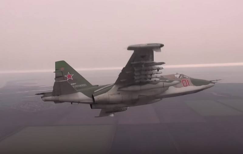 De Verdeedegungsministère huet e Video Géigeniwwerstoungen, Schéisse Sturmtruppen su-25СМ3