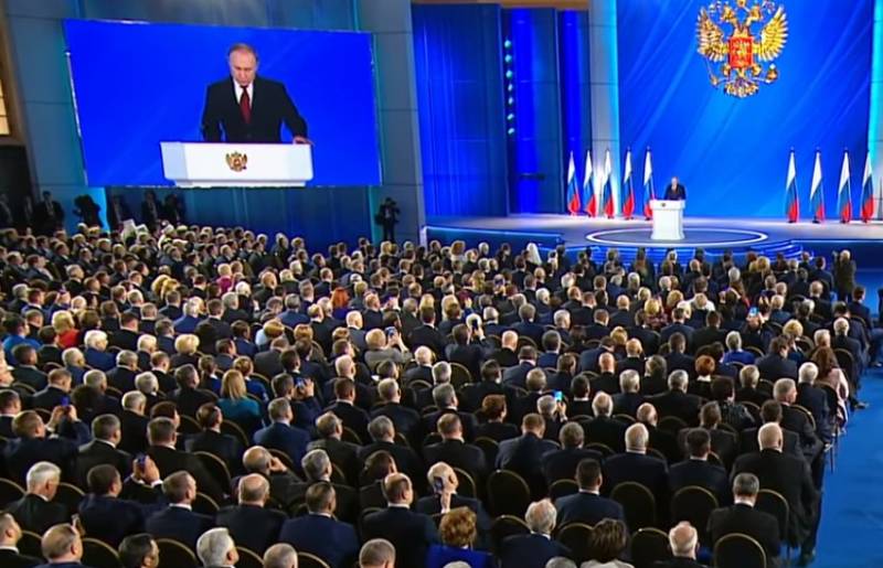 Putin an engem Interview gesot, als President ënnerscheet sech vun de Kinnek