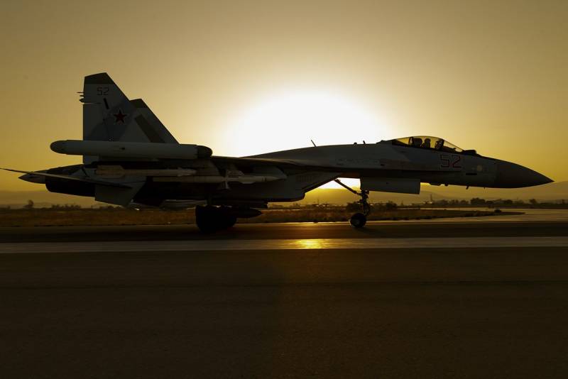 Wann een bereet ass, Truppe vun der su-35S zur Konfrontatioun c F-22A? All Hoffnung op USIICHTEN 