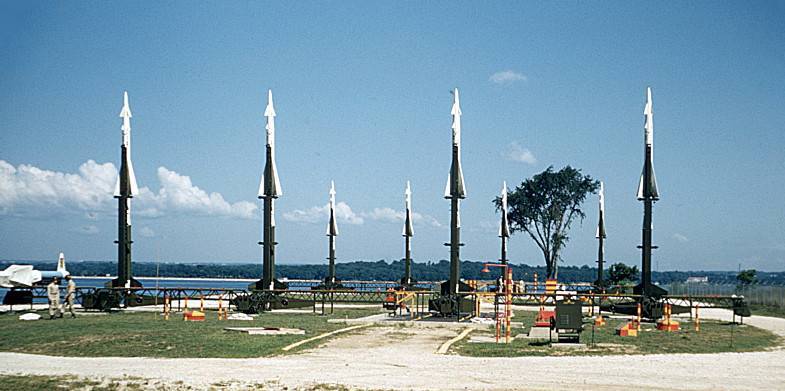 D ' US-Anti-Aircraft an Anti-Rakéiten-komplex vun der Famill 