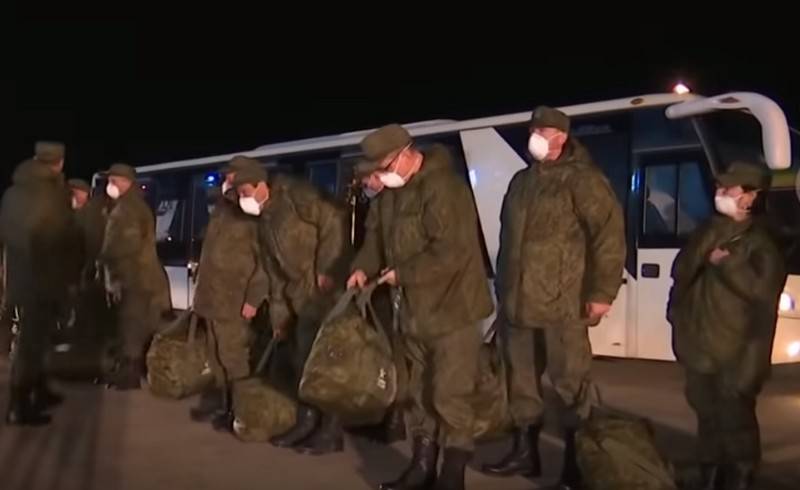 D ' Einsatzgruppe vum Verteidigungsministeriums an Italien gëtt de Marsch an Bergamo