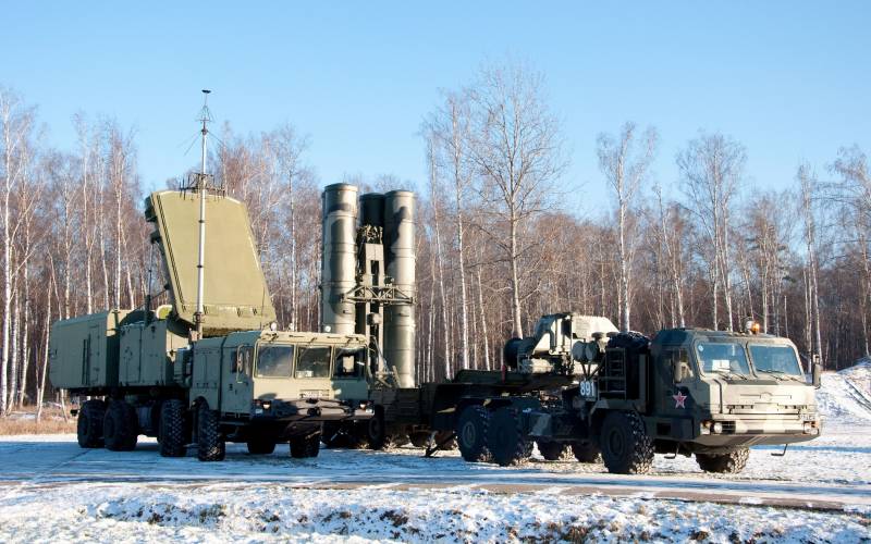 Зенітная ракетная сістэма С-400 і зенітны ракетны комплекс С-350: з прыцэлам у будучыню