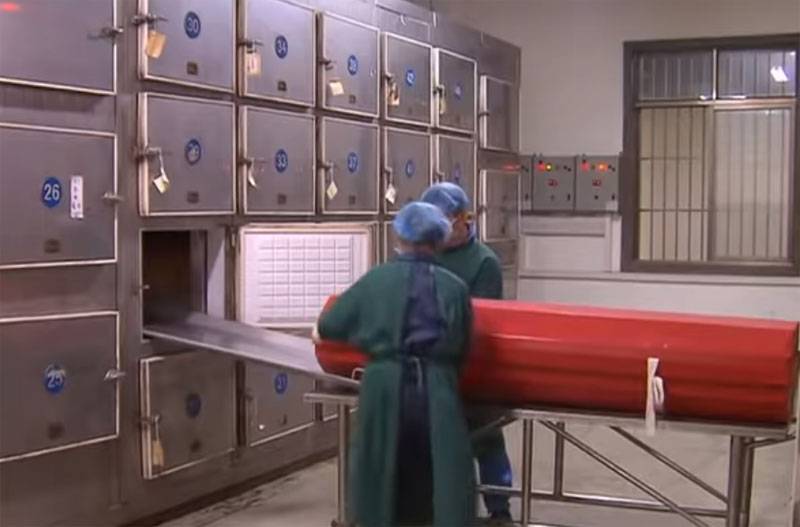 The Western press and liberal media Asia believe victims COVID-19 in China, according to the number of urns in the crematorium