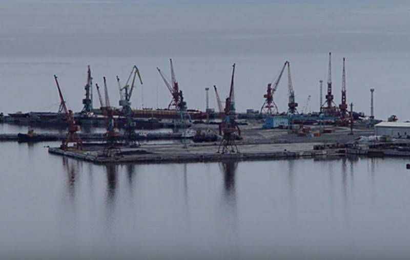The construction of a new base for repair of submarines planned in Dixon
