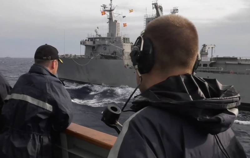 Коронавірус не перешкода: військово-морська група НАТО провела навчання в Чорному морі