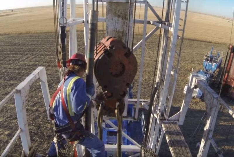 The Western media is misleading version of the reasons for the fall in oil prices and the Saudi 
