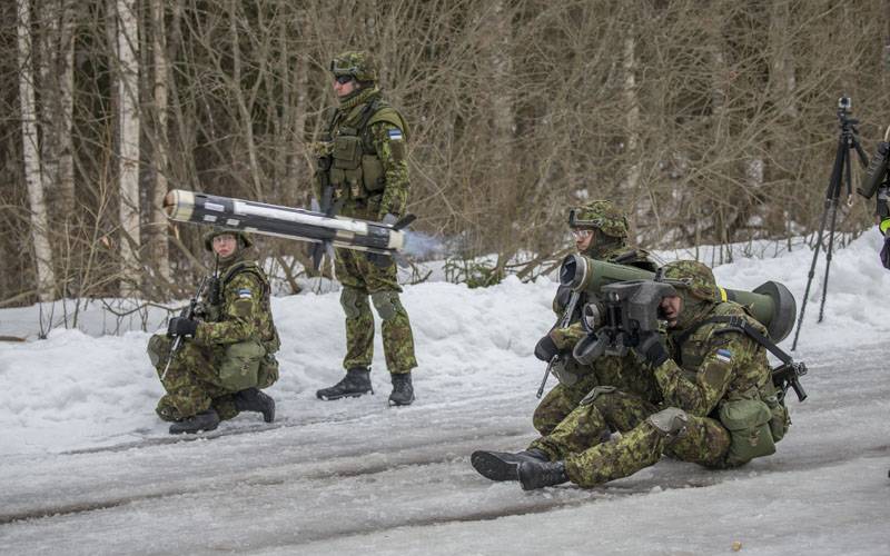 De Verdeedegungsministère onofhängégkeet vun estland huet d ' Partei Anti-Panzer-Rakéiten Javelin