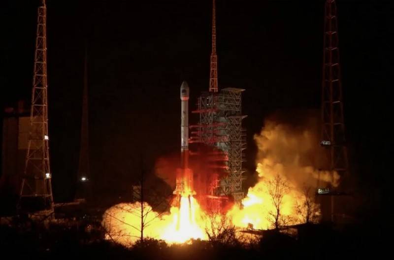 Chinesesch Verstäerker Changzheng-3B krut en Accident nom Start