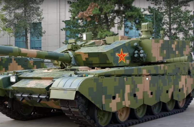 Chinesesch Panzer Type 99 géint den amerikaneschen M1 Abrams: déi wichtegst Virdeeler