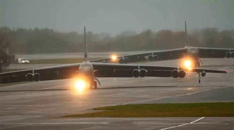 Zum ersten mal seit 2004 der US-Luftwaffe brachten die 5 strategischen Bombern mit Guams ohne Rotation