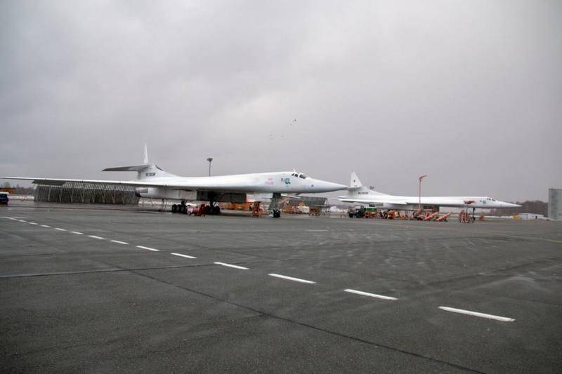 VKS vun der Russescher Federatioun hunn déi béid Strategen der modernisierten Tu-160