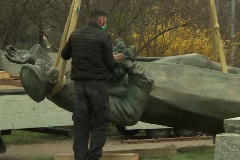 I pressen i Tyskland: lederen af Prag-6 foreslået russisk for at placere et monument til Marshal Konev i område i Ambassaden for den russiske Føderation
