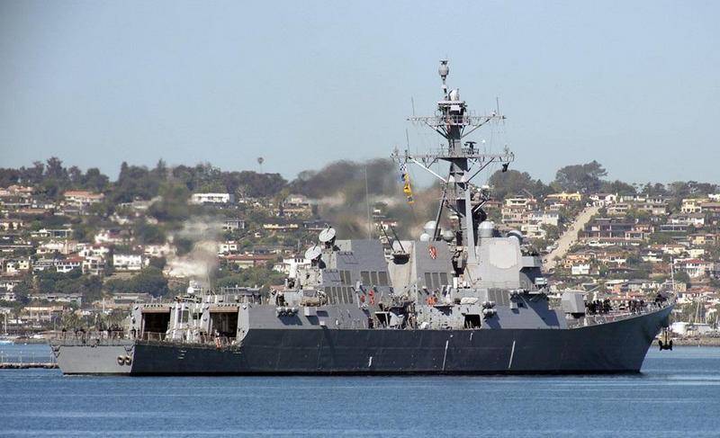 Massiv Quelltext COVID-19 fixéiert nach op engem Schëff vun der US-Marine