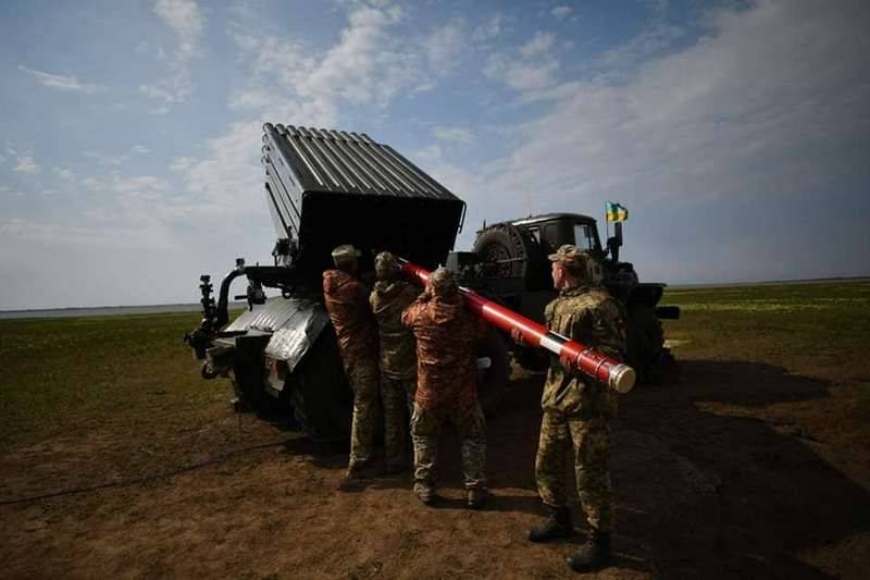 Pod Odessą doświadczali 122-mm ukraińskie pociski odrzutowe dla RAKIETOWYCH;