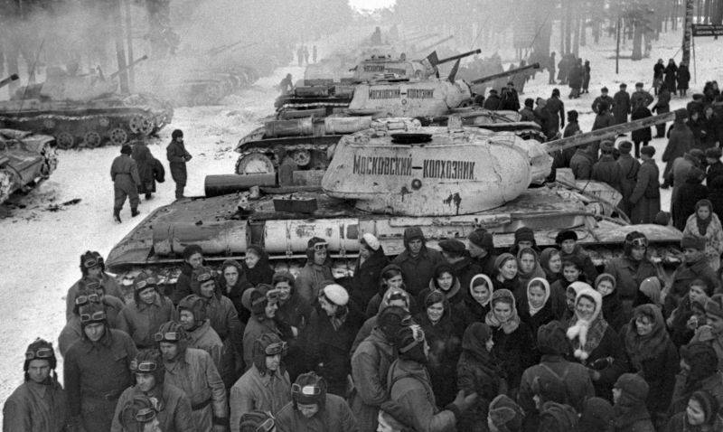 Alles für die Front! Alles für den Sieg!