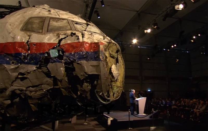 Мемлекет басшысы н. назарбаевтың Украина ісінде MH17: Біз көреміз, сақина айналасында Ресей сығылады