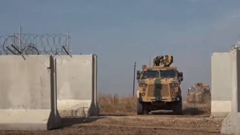 La turquie commence la construction d'un mur en béton syrienne de la province d'al-hasaka