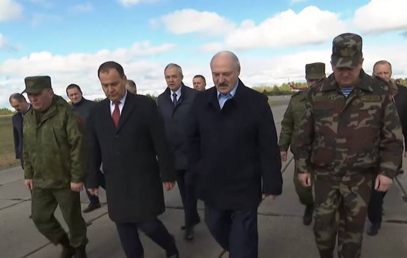 Лукашенко деді бас тартуына Ресей жүргізуге бірлесіп әзірлеу зымыран үшін РСЗО