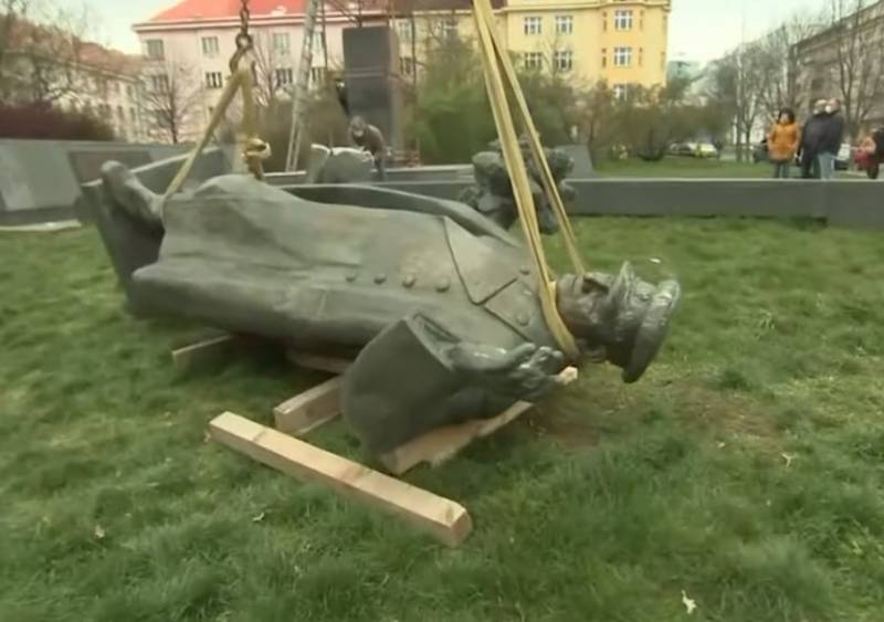 The daughter of a Czech General: Themselves we would not have been released