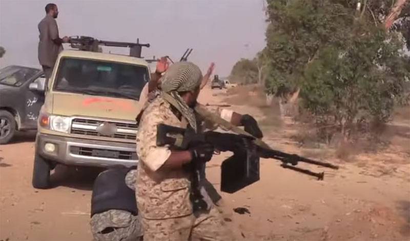 Hær af Haftarot: NTC kræfter, det tyrkiske militær og Pro-tyrkiske aktivister er meget mere end Libyerne