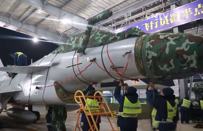 En china decidieron comparar los cazas su-35 y el J-10C en el entrenamiento aéreo de combate