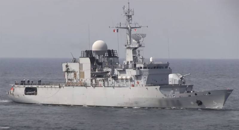 Makron se pronunció sobre el hecho de que el incidente con las fragatas la armada de francia y turquía, en el mar mediterráneo