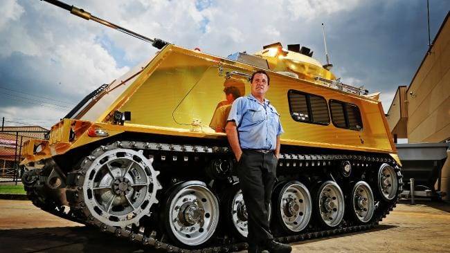 Glamorous Rüstung: vom «Goldenen» Gepanzerte Truppentransporter bis «Кибертрака»