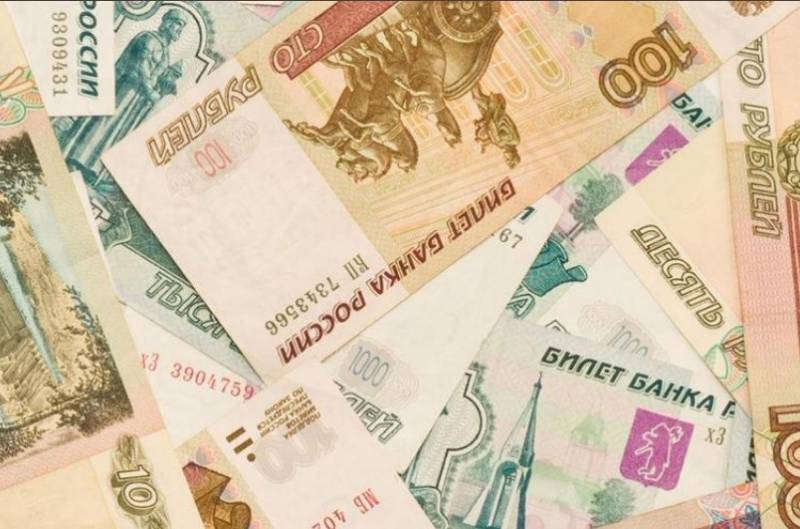 Wie viel Geld brauchen Sie zum Leben: in Russland benannt, das gewünschte Einkommen für die Familie