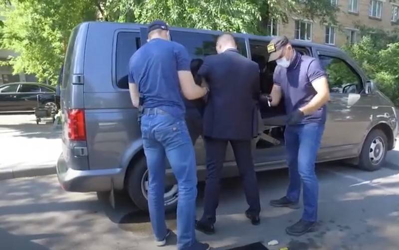 Мәскеуде жасады деген күдікпен госизмене ұсталды Роскосмос басшысының кеңесшісі