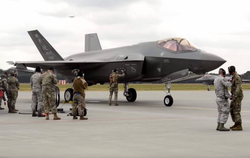 U.S. senators demanded to permanently remove Turkey from F-35 program