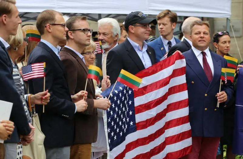 Les états-UNIS et les pays Baltes ont accusé la Russie à «réécrire l'histoire»