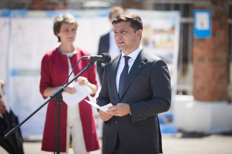 Zabrania armii, obrony Ukrainy: u Poroszenko wystąpili przeciwko Зеленского i pokoju na Donbasie