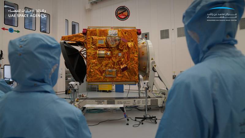 Forscher mit Erfahrung und ohne. Mars-Mission 2020