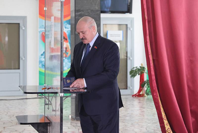 Kek von Belarus wies Beschwerden von Lukaschenkas Rivalen zurück, und MTZ-Arbeiter schlossen sich dem Streik an