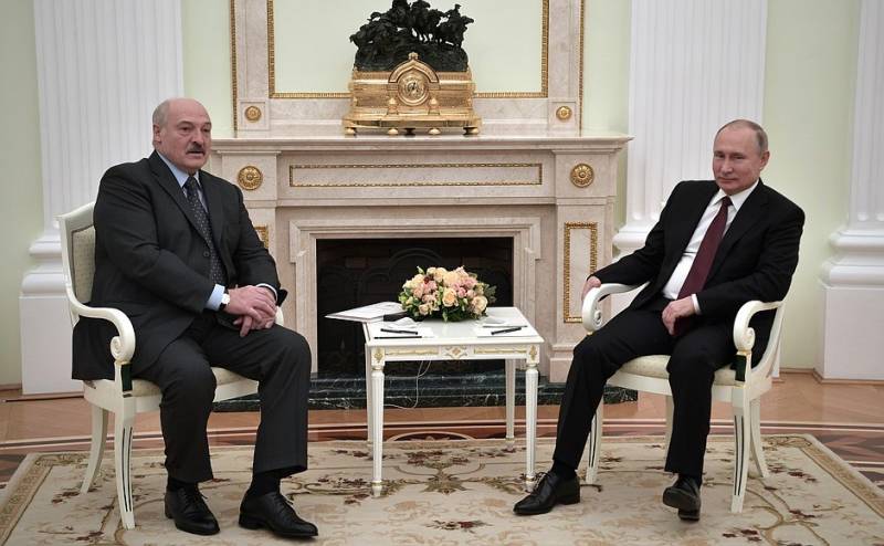 Путин Минскіден келген қоңырауға жауап берді